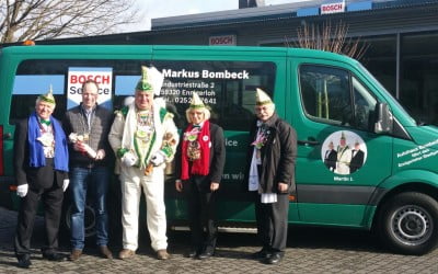 Prinz bedankt sich beim Autohaus Bombeck